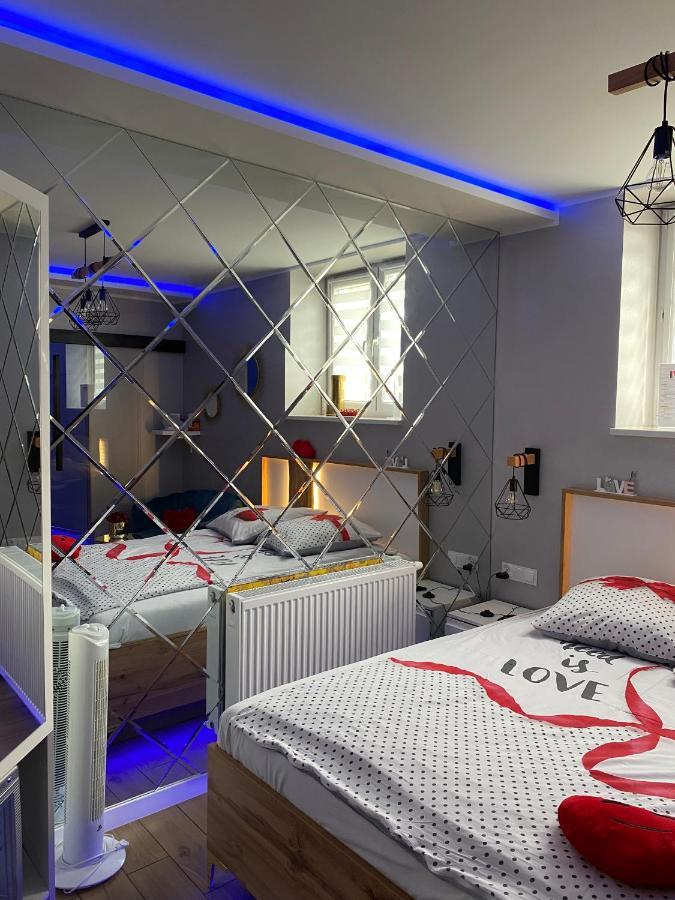 Apartament "Love" Centrum Z Duza Wanna Dla Dwojga Gniezno Eksteriør billede